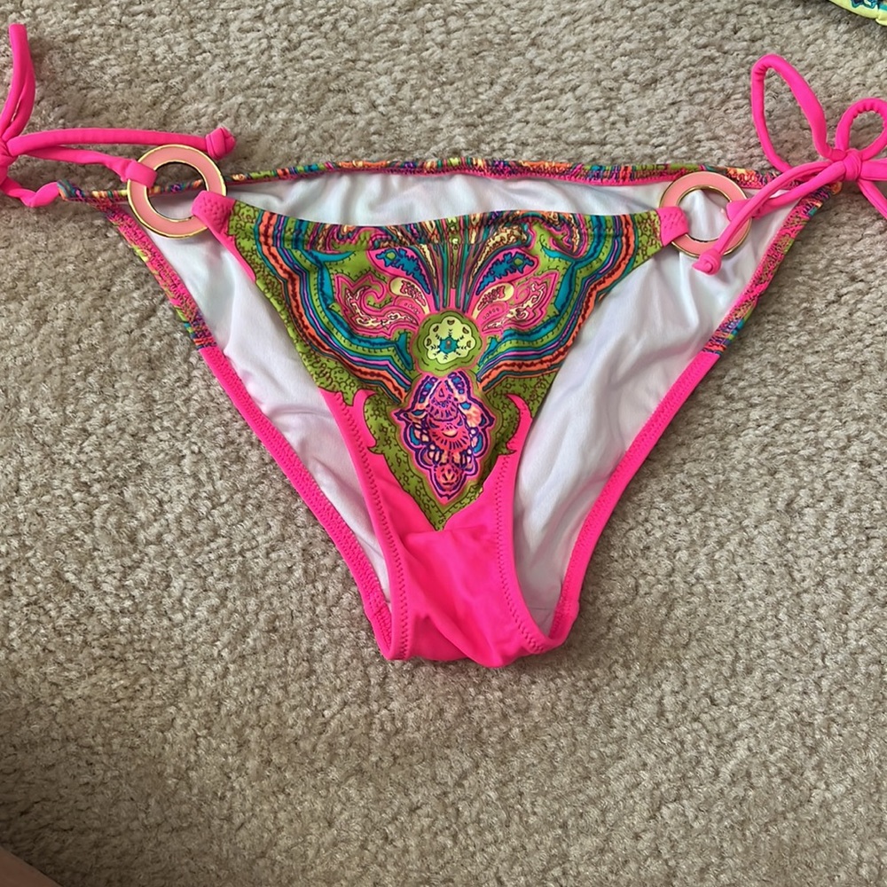 Victoria’s Secret swimming suit - Picture 2 of 9